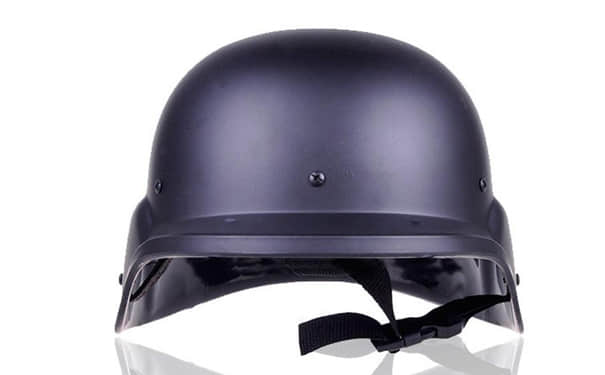 芳綸復合材料用模溫機，高防頭盔應用案例
